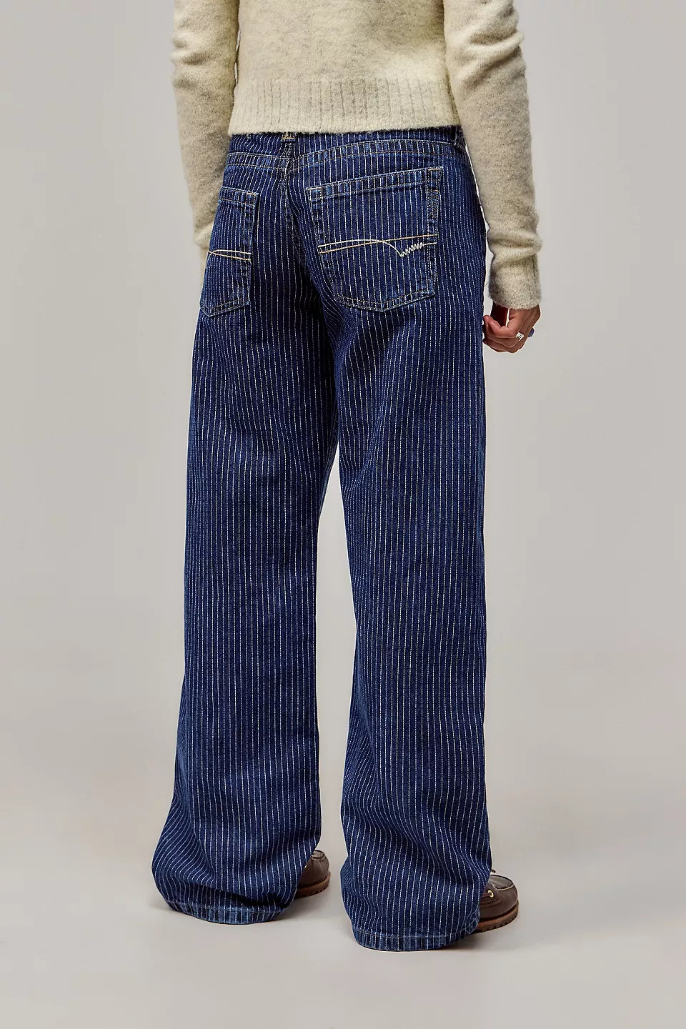 Gerade Damenhose mit weitem Schnitt - Kaelvi