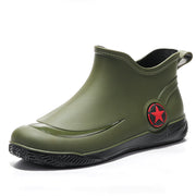 Militärgrün