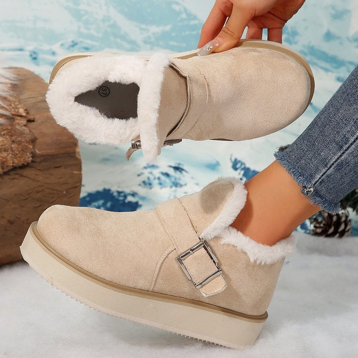 Damen Winterstiefel mit dekorativer Schnalle - Lianova