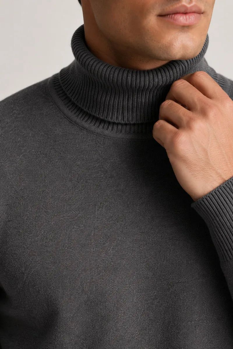 Herrenpullover mit Rollkragen, schmaler Passform, glatter Strick – Caspar