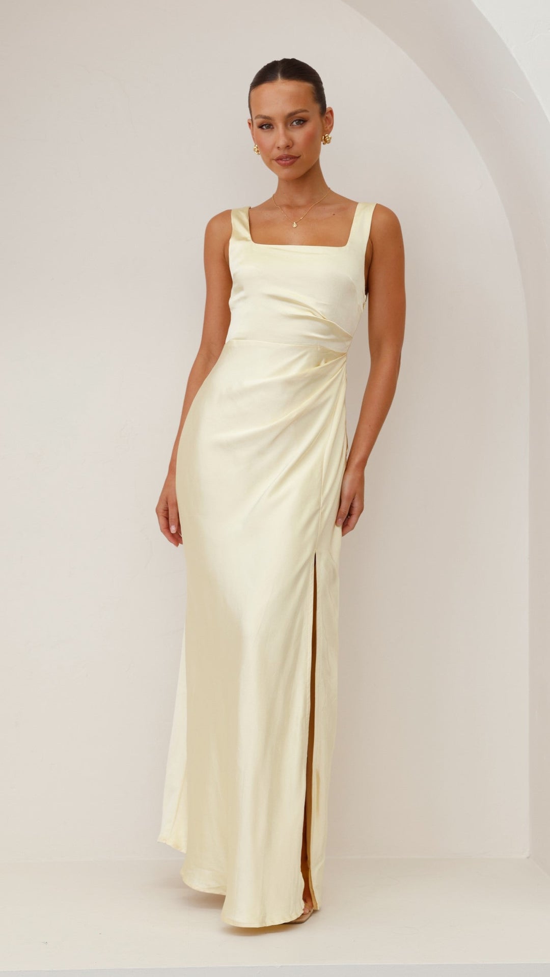 Elegantes langes Kleid mit quadratischem Ausschnitt für Damen – Alina