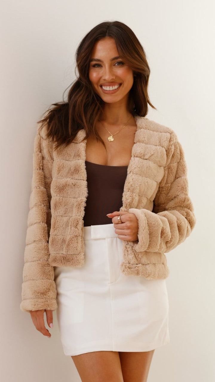 Kurze Jacke aus Kunstfell für Damen – Mirna