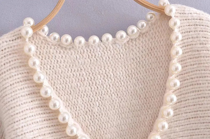 Angèle - Schicker und lässiger Pullover mit falscher Perle