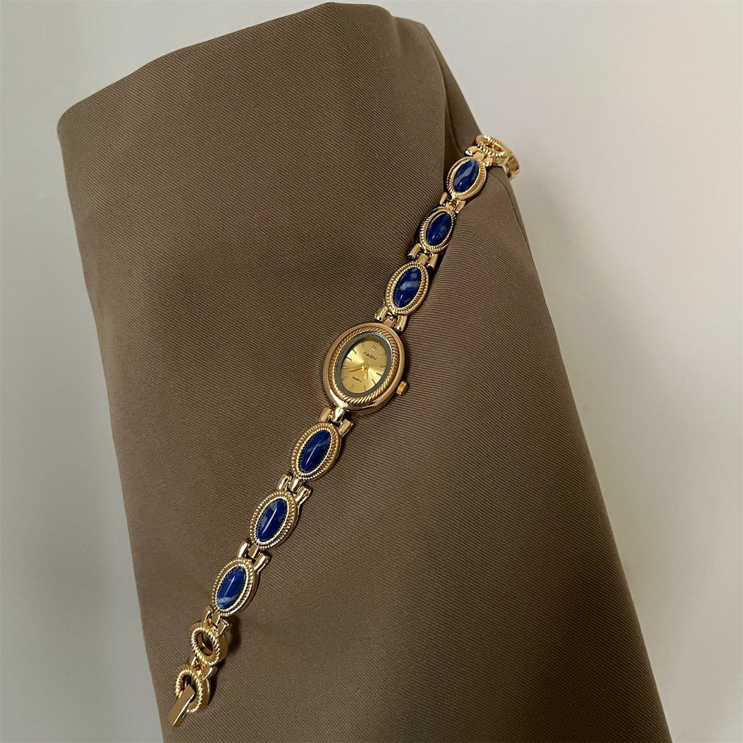 Damenschmuck Armbanduhr mit ovalem Detail - Alviera