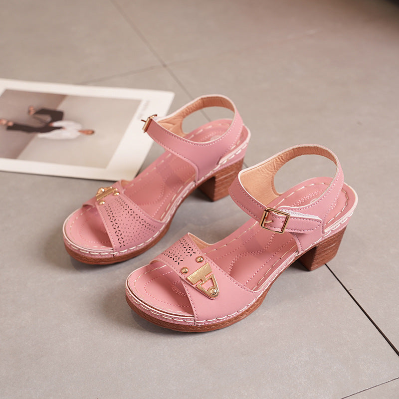 Damensandalen mit breitem Absatz und Schnalle - Darel