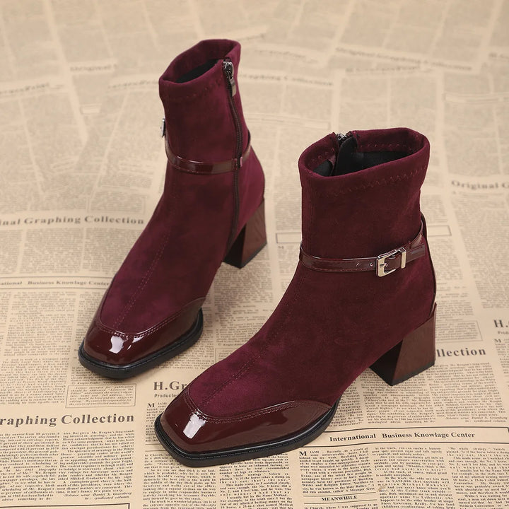 Wildleder-Stiefeletten mit Schnalle und breitem Absatz - Marlen