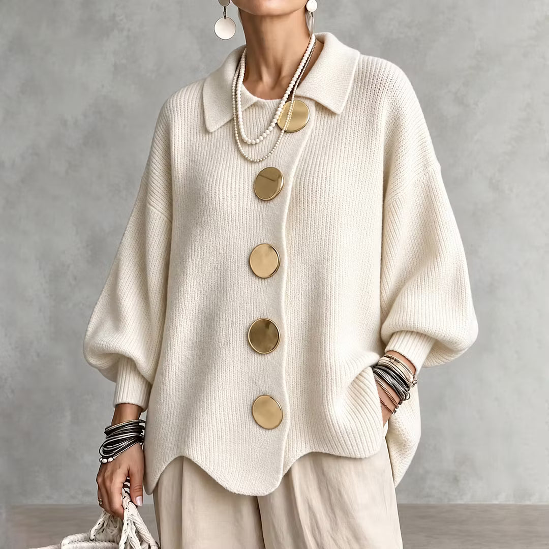 Gestrickte Damen-Strickjacke mit Kragen und Knöpfen - Amalia