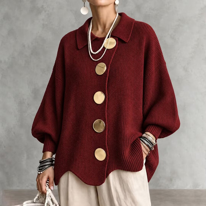 Gestrickte Damen-Strickjacke mit Kragen und Knöpfen - Amalia