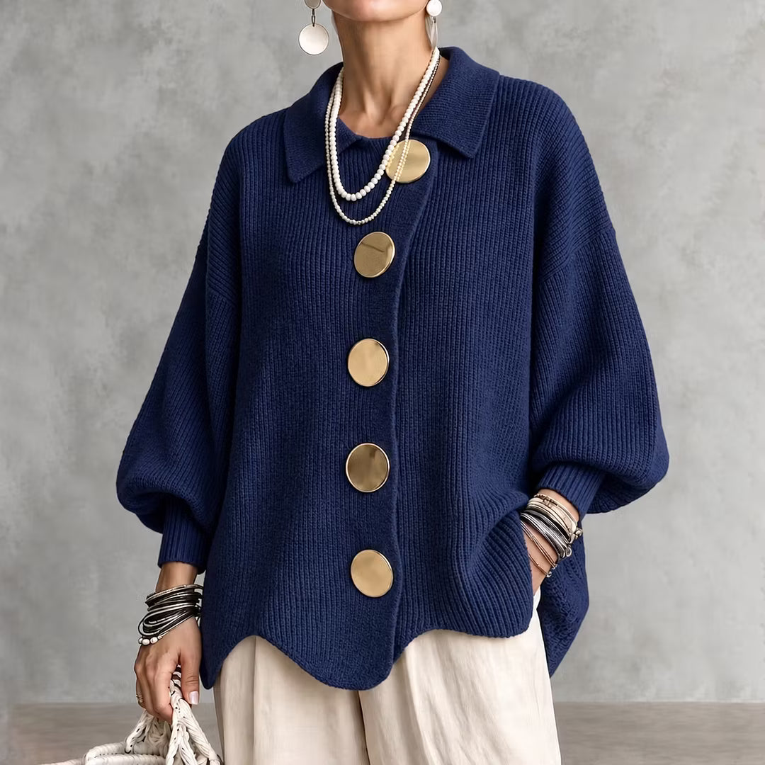 Gestrickte Damen-Strickjacke mit Kragen und Knöpfen - Amalia