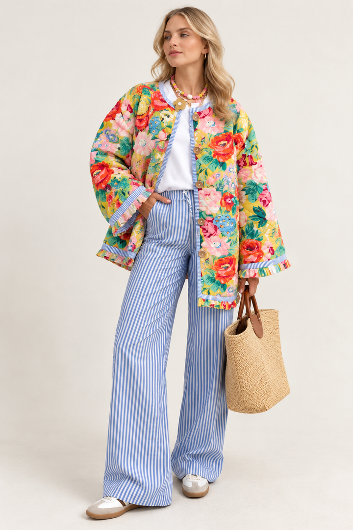 Damen Blumenjacke in A-Linie mit Rautensteppung und Volants - Clotilde