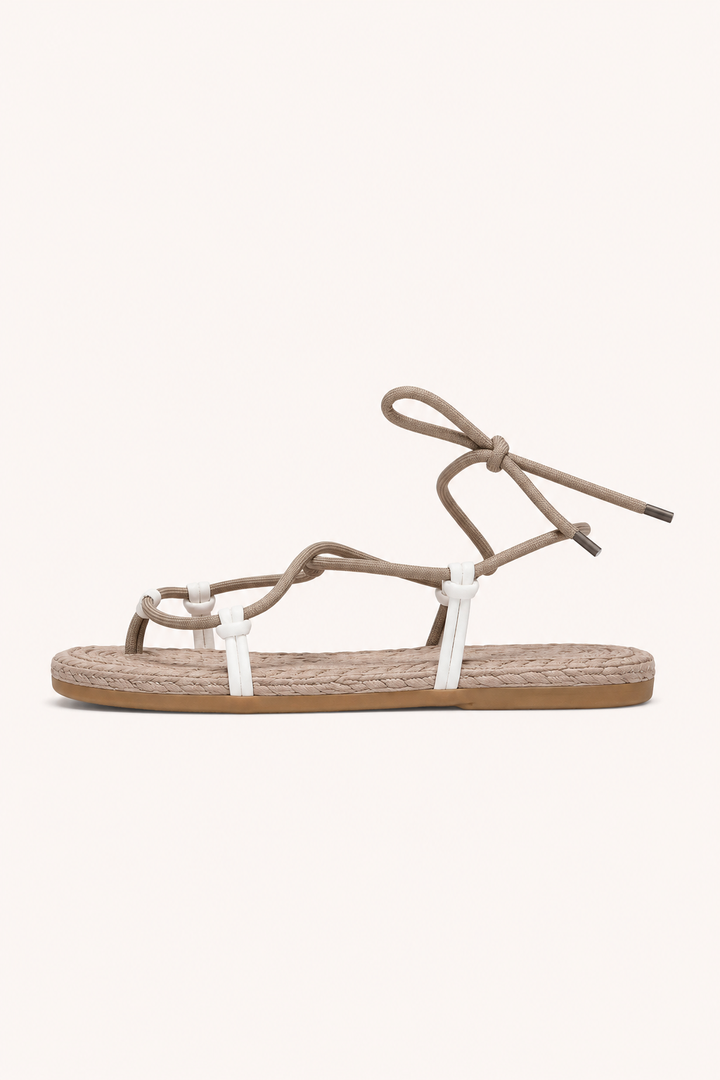 Flache Schnürsandalen für Damen mit schmalen Riemchen und Knöchelriemen - Leni