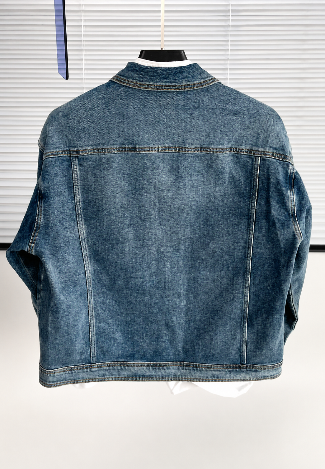 Jeansjacke mit großen Taschen im Washed-Look – Kaspar
