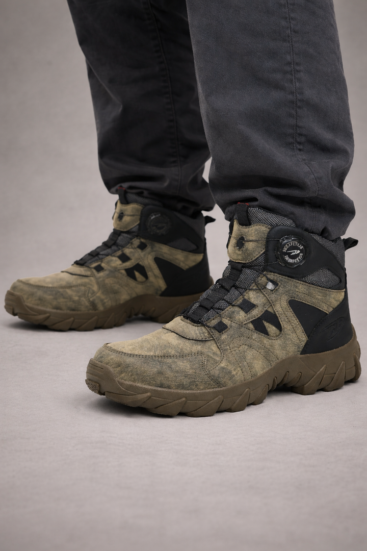 Herren Outdoor-Stiefel mit halbhohem Schnitt und rutschfester Sohle - Arved