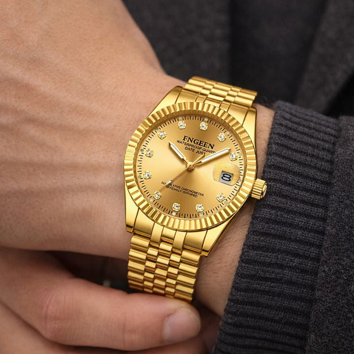 Herrenuhr aus Edelstahl mit geriffelter Lünette