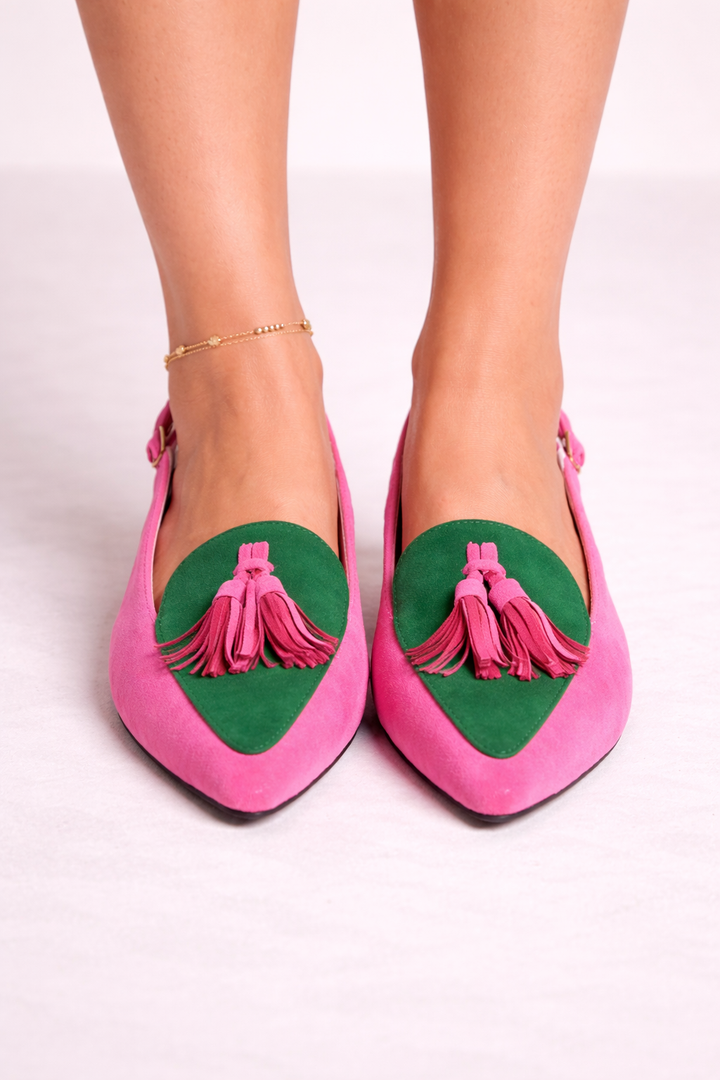 Flache Damenschuhe mit offenem Absatz und dekorativer Quaste - Amaya