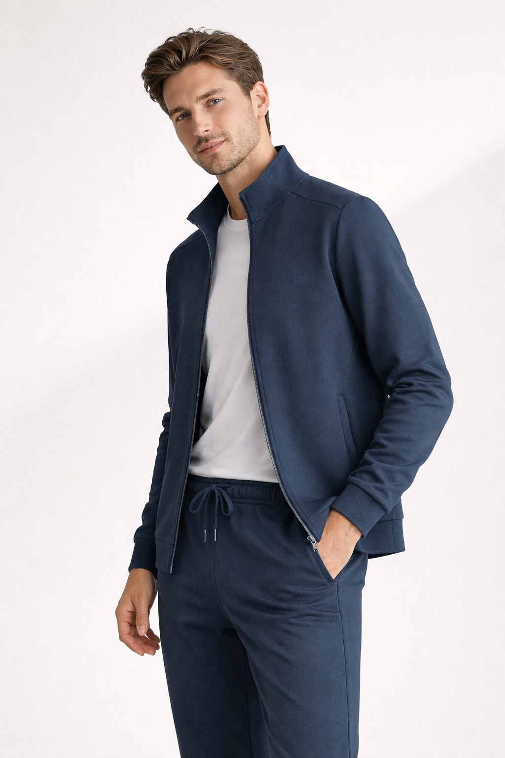 Herren-Sport-Set mit Frontreißverschluss und gerader Hose - Adrián