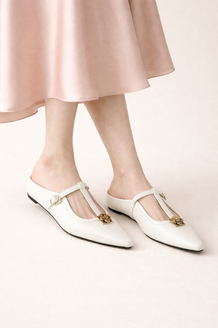 Damen Mary Jane Schuhe elegant spitze Zehe Gold Detail - Floriane