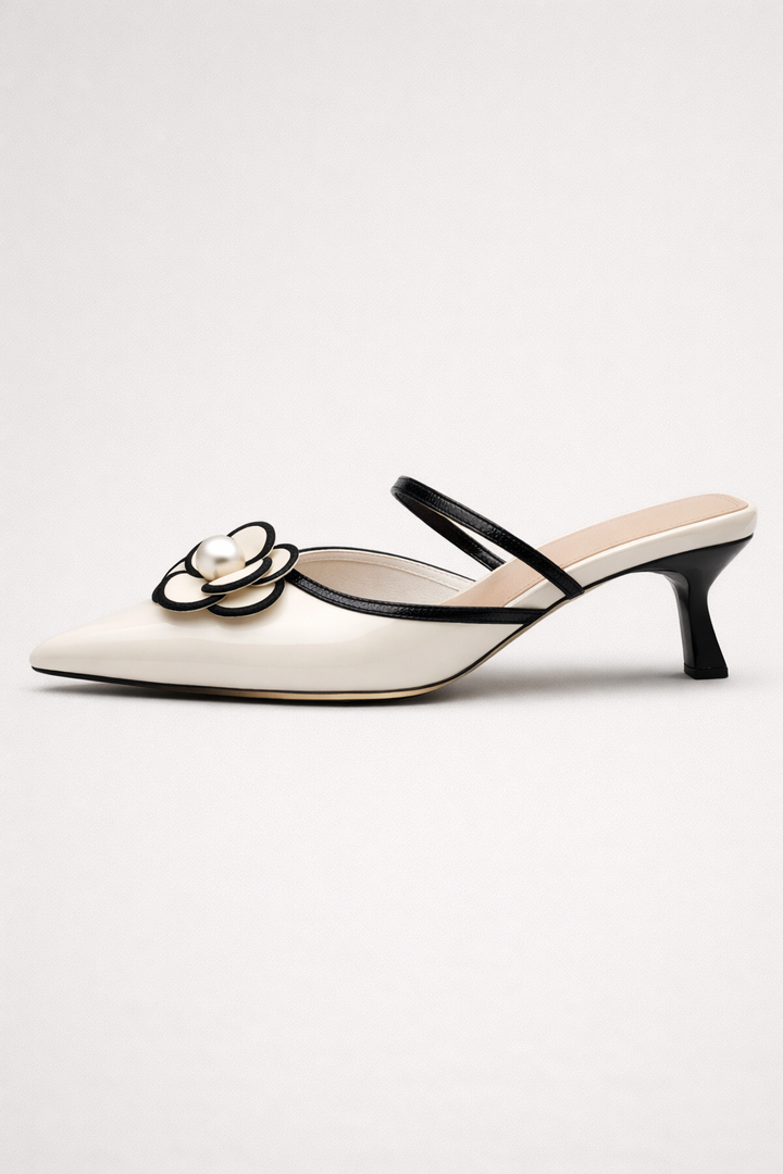 Damen Slingback-Schuh mit niedrigem Absatz und applizierter Blume - Vivienne