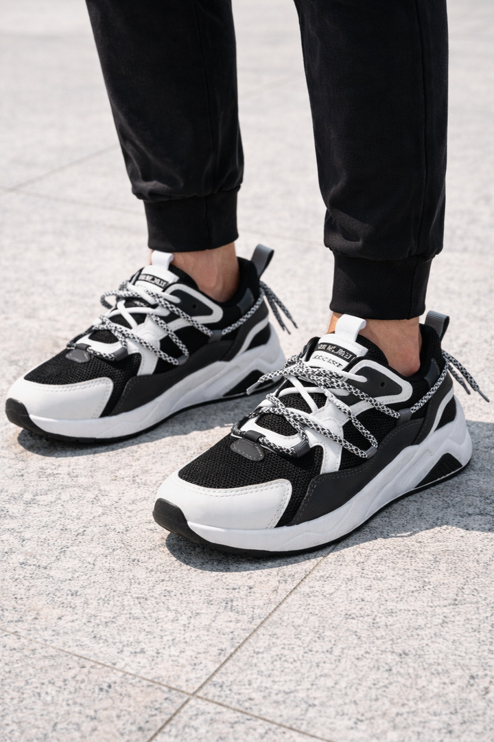 Laufschuhe mit erhöhter Sohle - Nexor