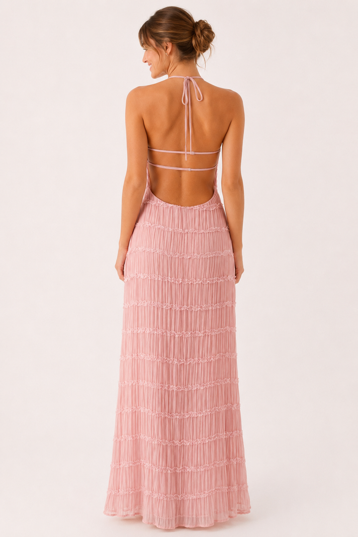 Langes, plissiertes Sommerkleid mit elegantem Neckholder-Ausschnitt – Tilda