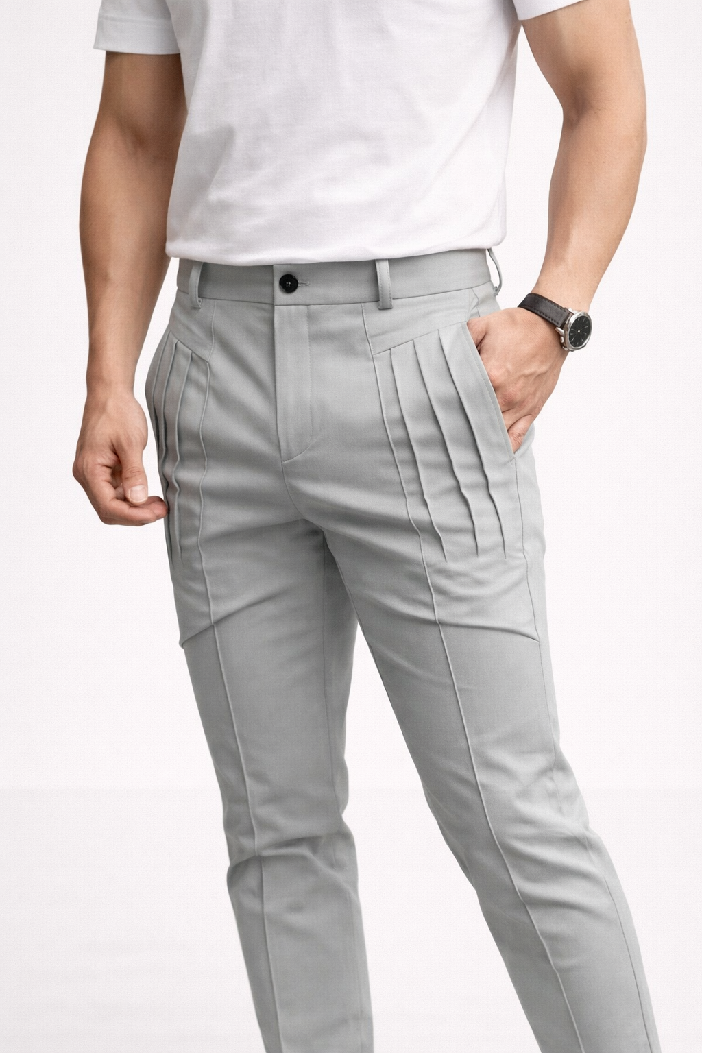 Schlanke Herrenhose mit doppelten Abnähern und modernem Schnitt - Grober