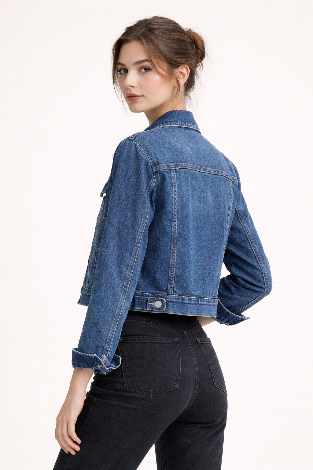 Kurze, taillierte Damen-Jeansjacke - Adelheid