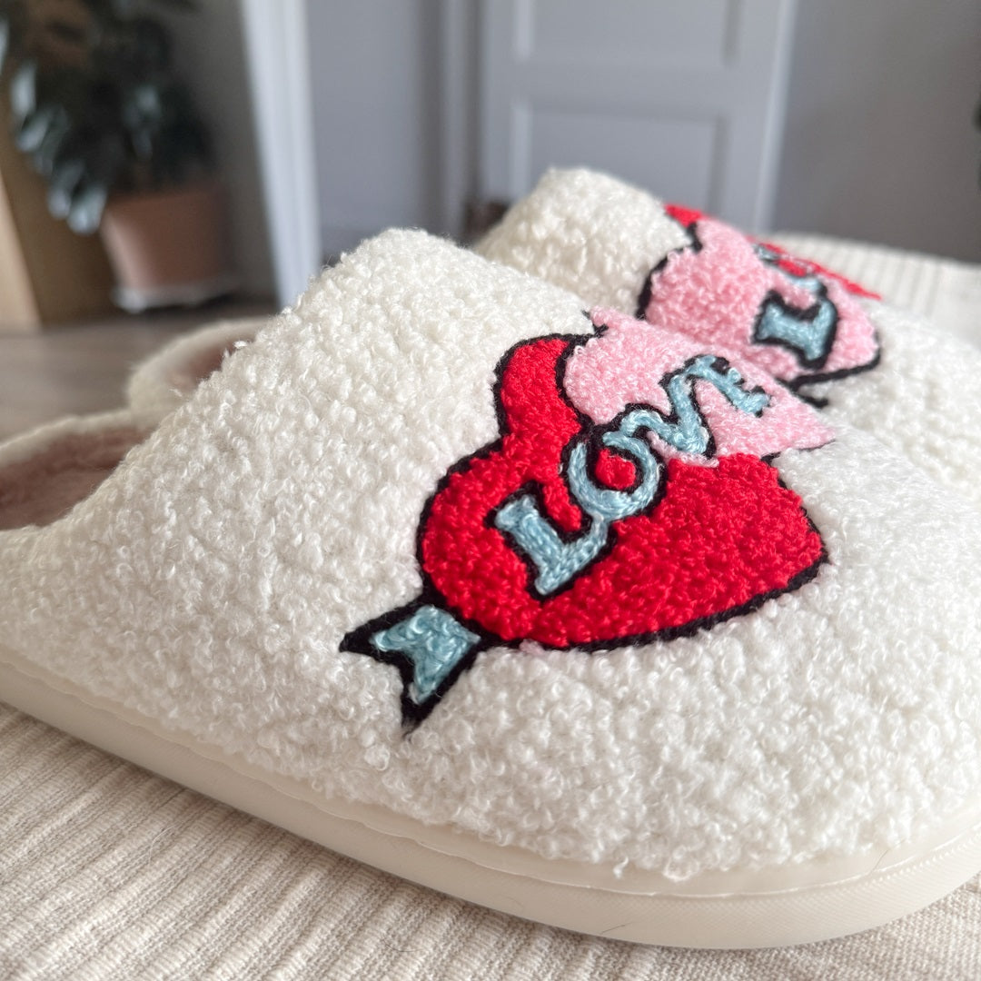 Damenplüschpantoffeln mit Stickereimotiv - Valentina