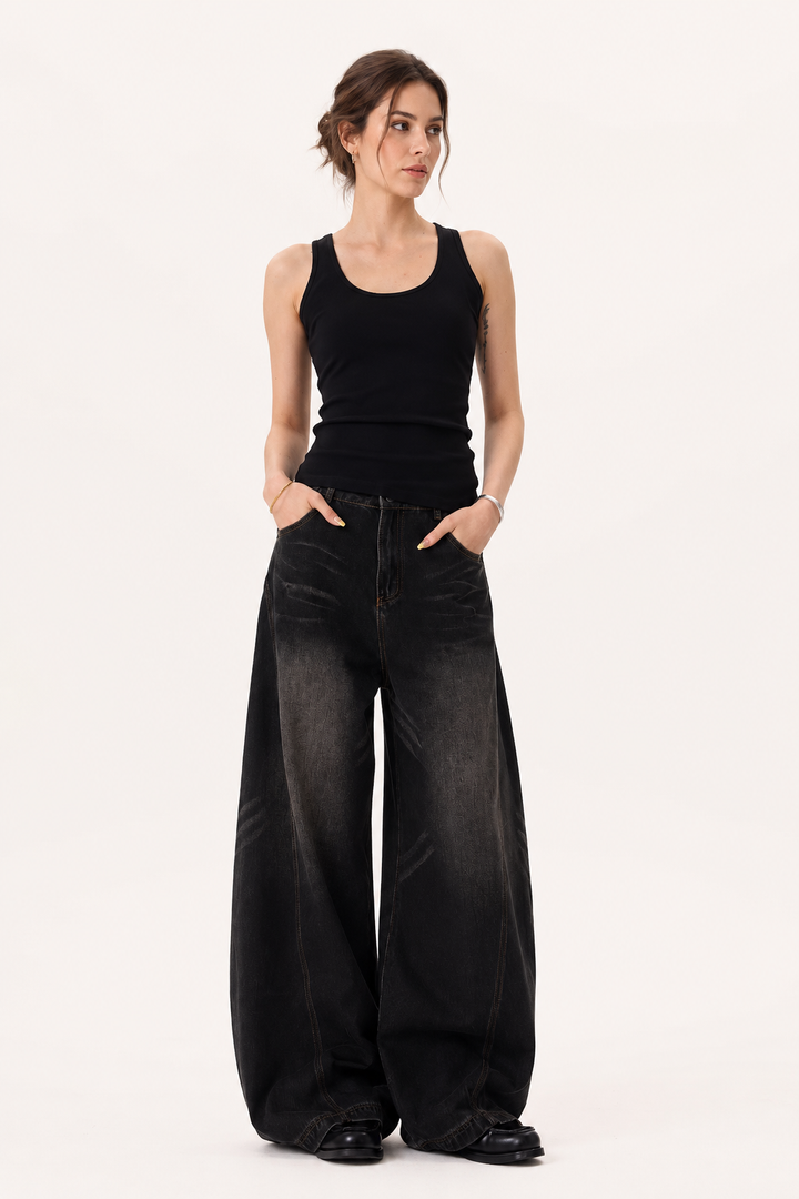 Baggy-Jeans für Damen mit extra weitem Bein, geschwungenen Nähten und Used-Look – Liesel