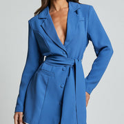 Blau
