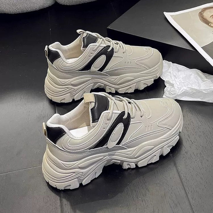 Damen-Sportschuhe mit stabiler Sohle und modernem Design - Alessandra