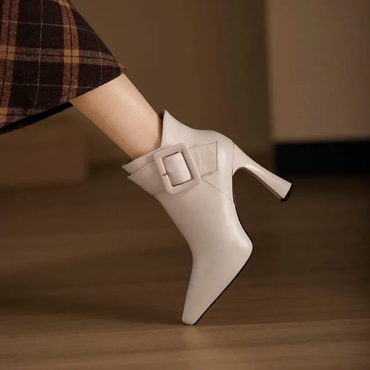 Stiefel mit Schnalle - Johanna