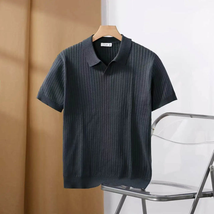 Herren-Poloshirt in schmaler Passform mit vertikaler Struktur und breitem Kragen - Darel