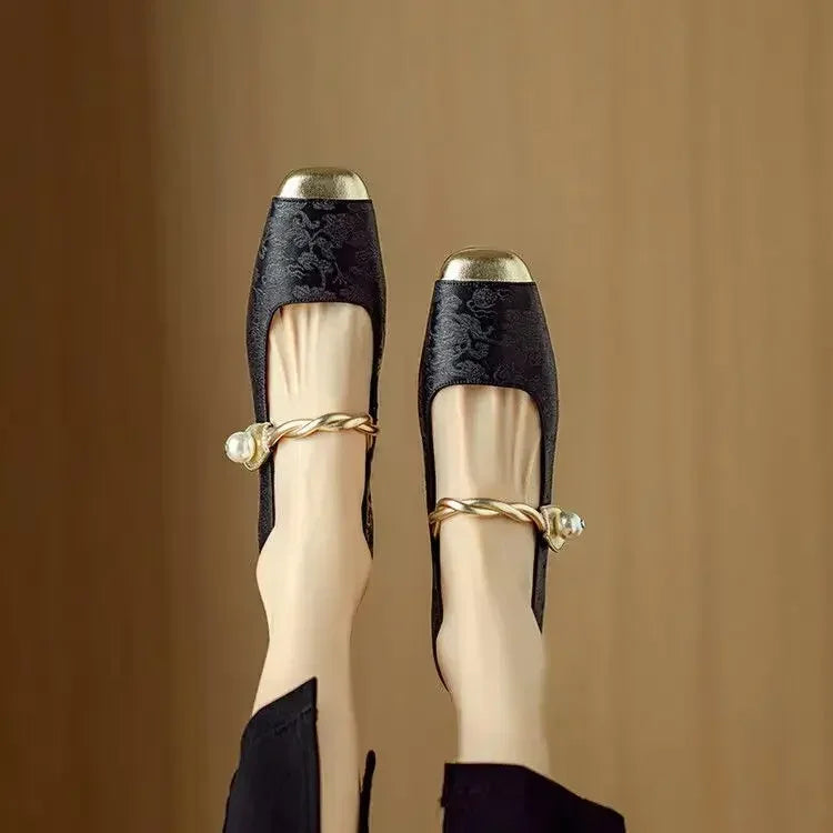 Damen Ballerina Pumps mit Metallic-Spitze und Blockabsatz mit Kristallen - Valeria