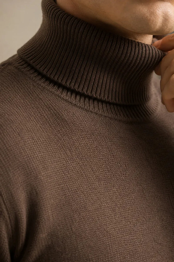 Herrenpullover mit Rollkragen, schmaler Passform, glatter Strick – Caspar