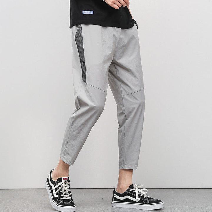 Konisch zulaufende Herrenhose mit Gummizug am Saum - Lucas