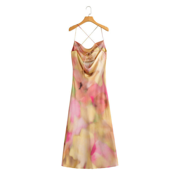 Langes Damenkleid mit dünnen Trägern und Ausschnitt - Elinor