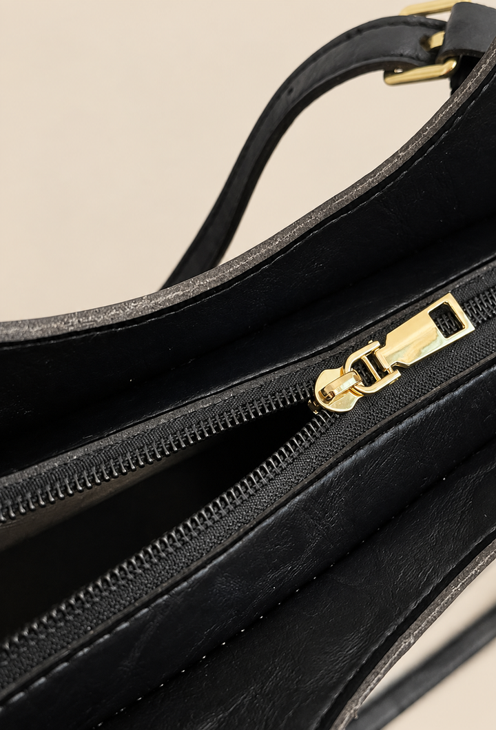 Damen-Shopper aus veganem Leder mit Anhänger