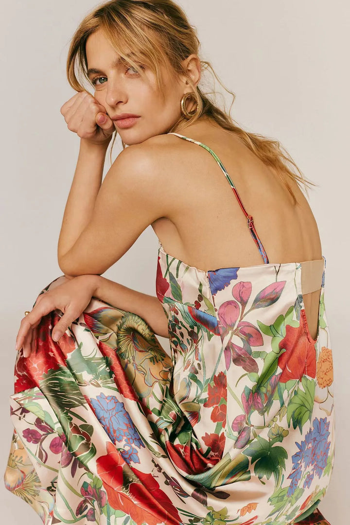 Langes Kleid mit Blumendruck, hohe Taille, A-Linien-Schnitt - Althea