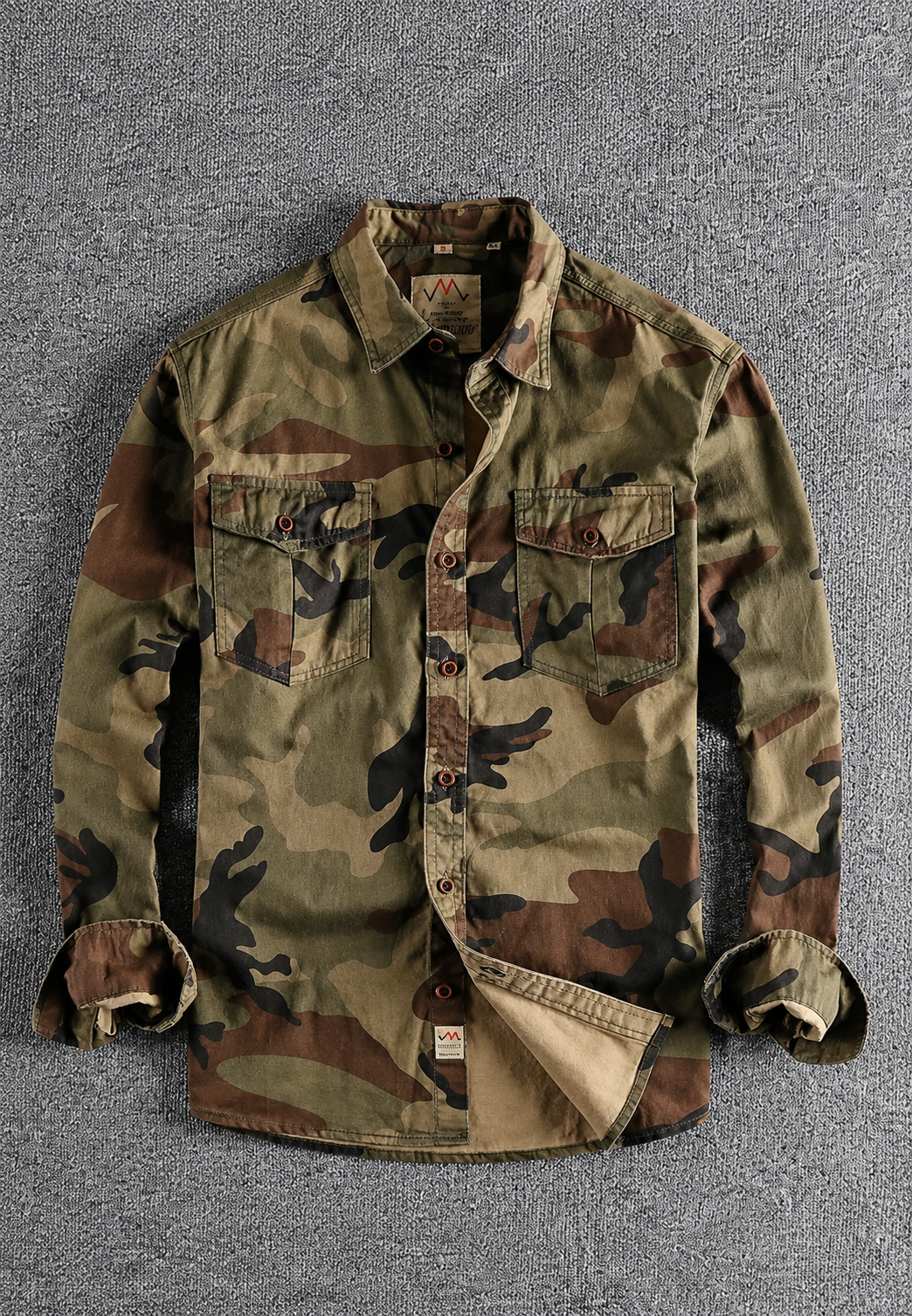Herrenhemd im Camouflage-Look mit langen Ärmeln und Brusttasche – Orsen