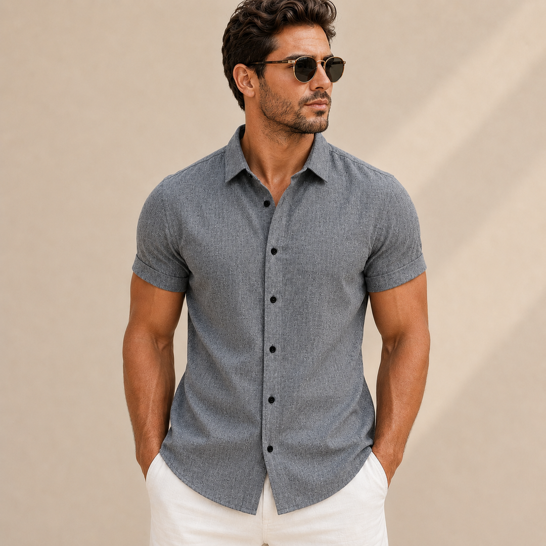 Einfarbiges Herrenhemd mit kurzen Ärmeln, Slim Fit – Bertram