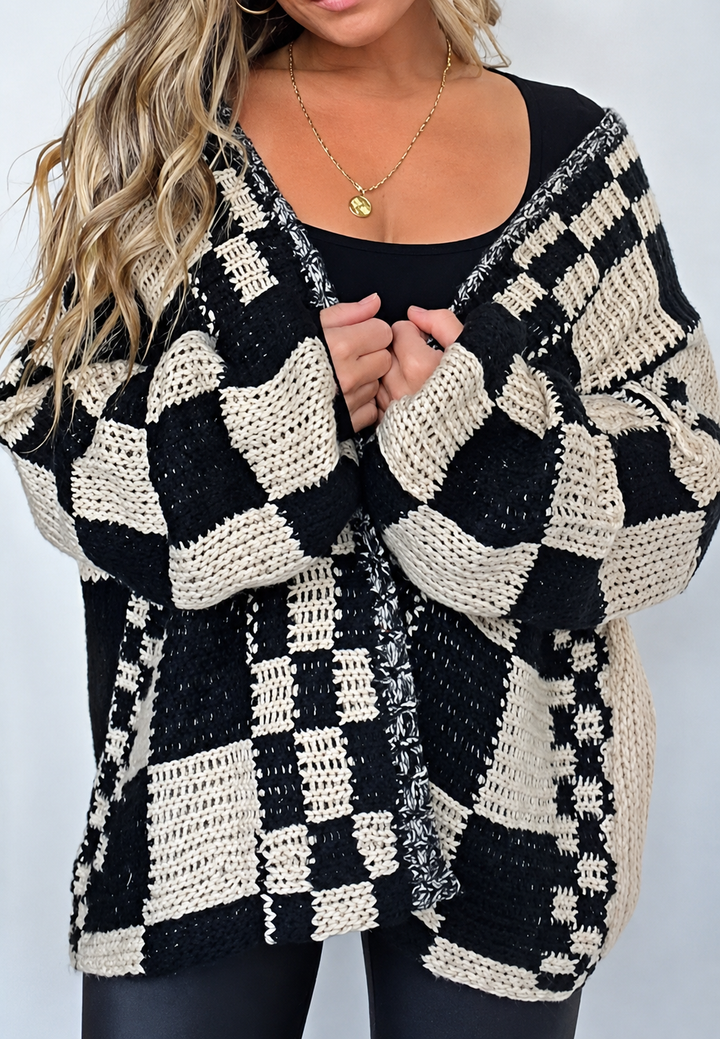 Gestrickte Damen-Strickjacke mit Karo-Muster, langen Ärmeln und offenem Schnitt – Bruna