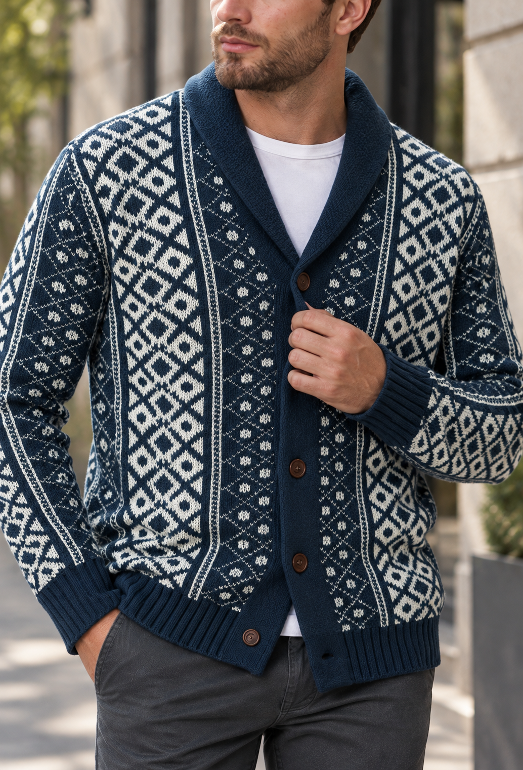Jacquard-Strickcardigan mit geometrischem Muster, Schalkragen und vorderer Knopfleiste - Dariel