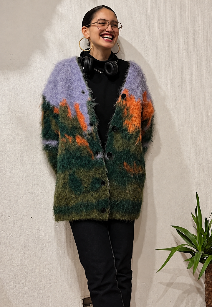 Damen langer Cardigan aus meliertem Strick mit abstraktem Muster - Marzena