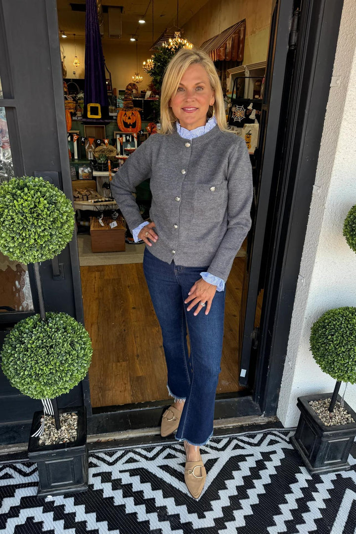 Damen-Strickjacke mit Knöpfen und Rundhalsausschnitt – Clémence