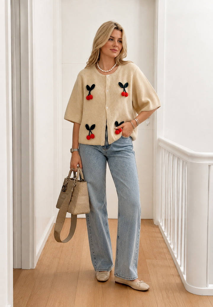 Damen-Strickjacke mit Kirschen-Motiv und kurzen Ärmeln – Culemena