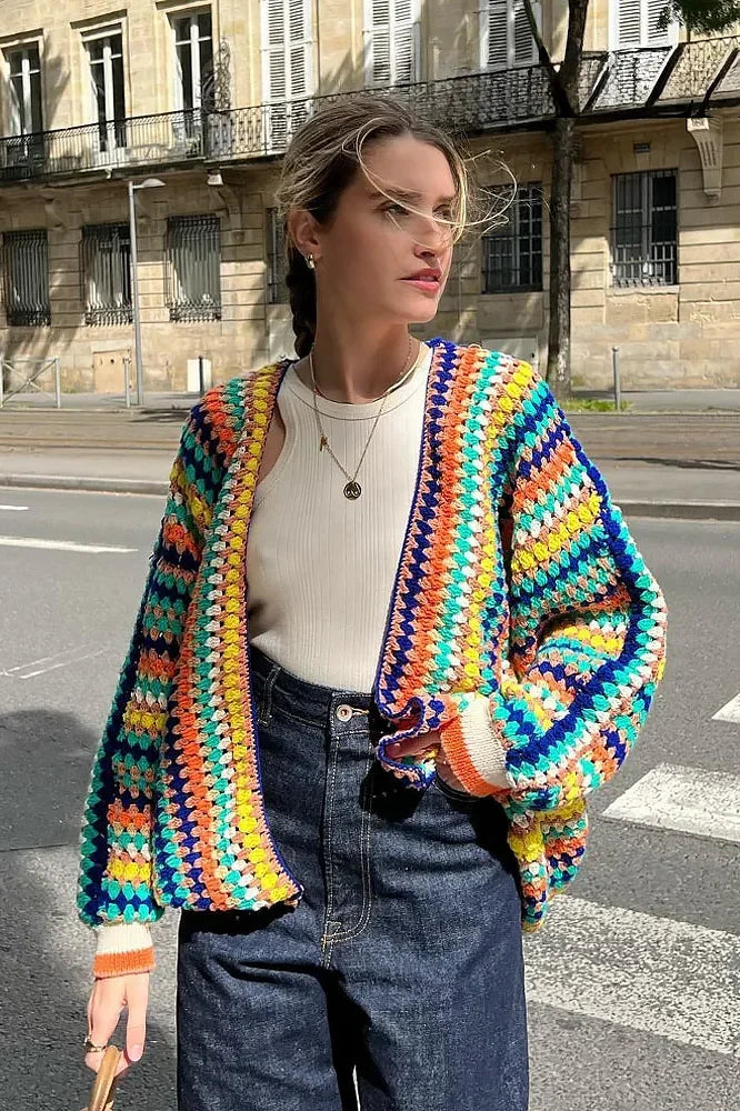 Mehrfarbiger, gestreifter Oversize-Strickcardigan – Lotte