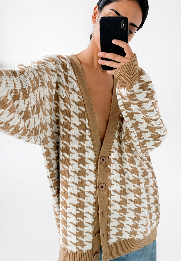 Oversize-Strickcardigan mit Muster – Elena