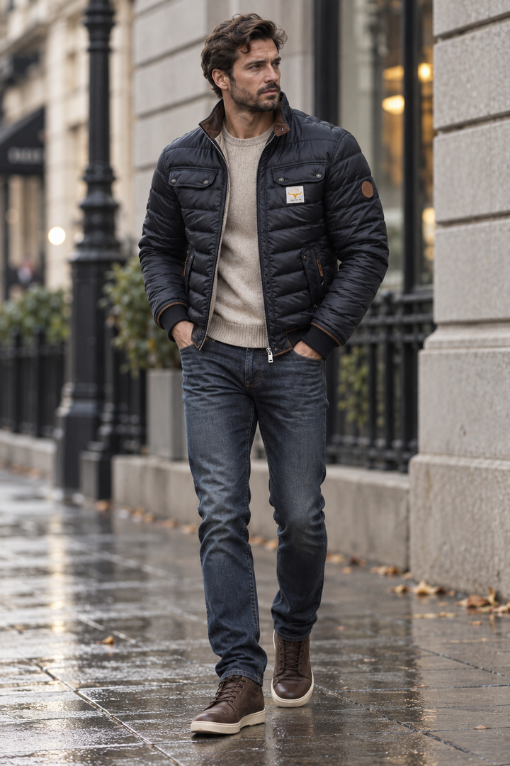 Gesteppte Herrenjacke mit Stehkragen und Pattentaschen – Iker