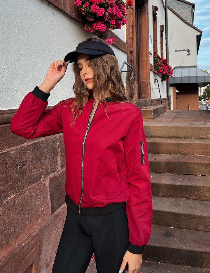 Kurze Bomberjacke für Damen mit Satin-Optik – Vianne