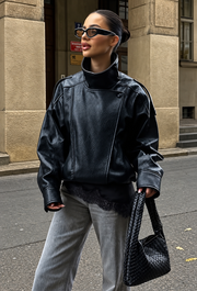 Schwarz